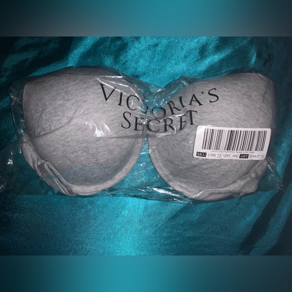 Victoria Secret T-shirt Bra